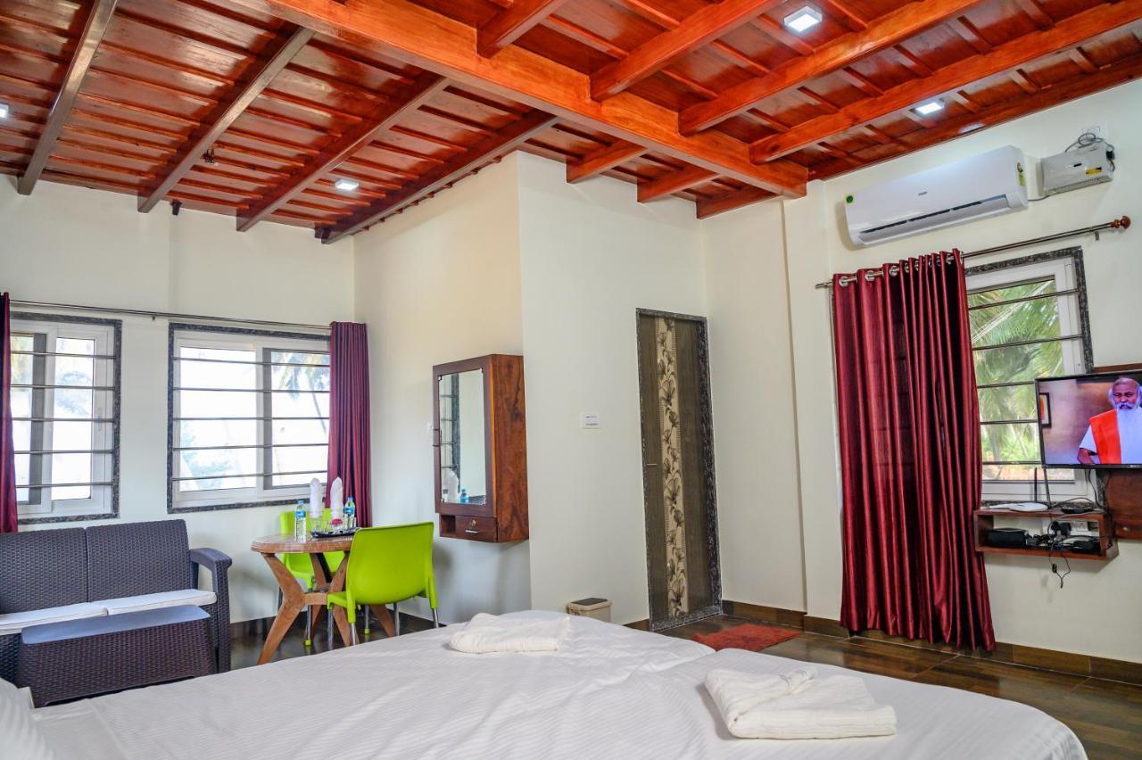 Glucklich Beach Cottages Kundapur Bagian luar foto