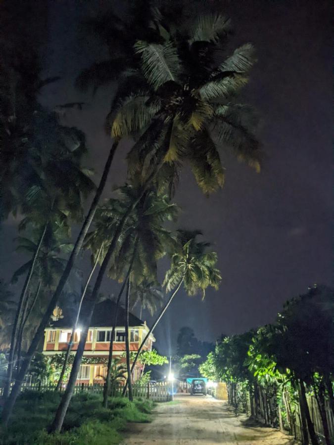 Glucklich Beach Cottages Kundapur Bagian luar foto