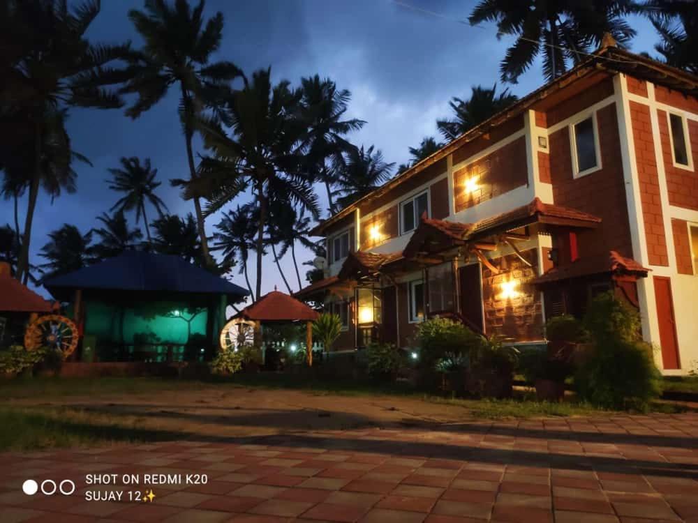Glucklich Beach Cottages Kundapur Bagian luar foto