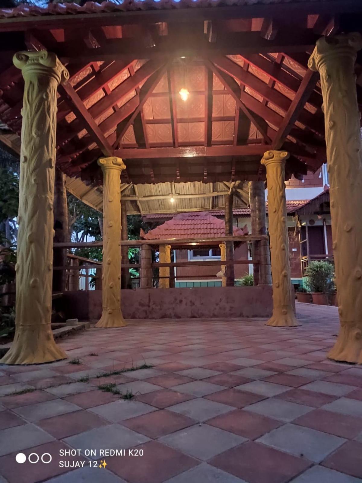 Glucklich Beach Cottages Kundapur Bagian luar foto