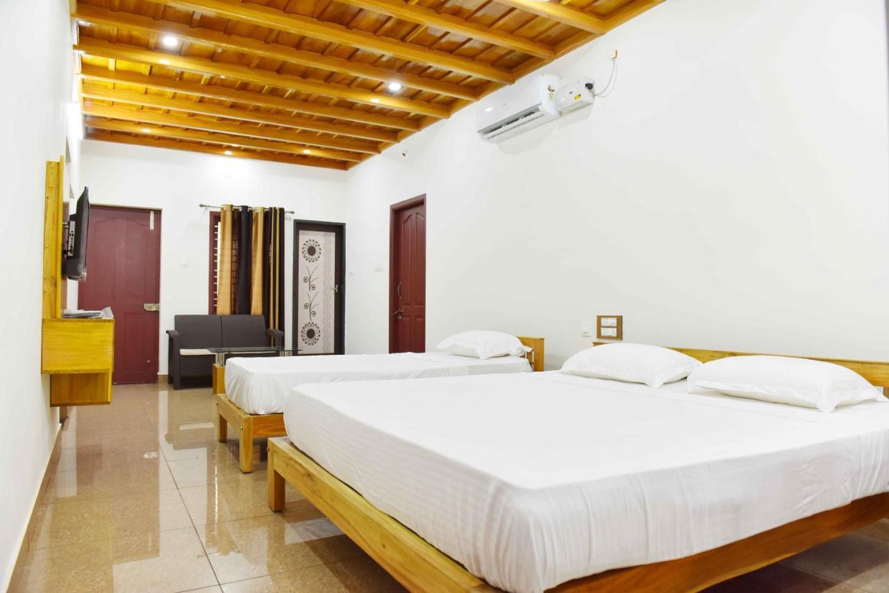 Glucklich Beach Cottages Kundapur Bagian luar foto
