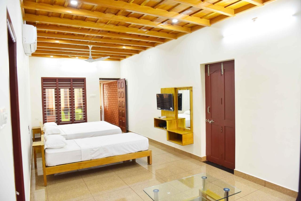 Glucklich Beach Cottages Kundapur Bagian luar foto